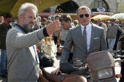 Regisseur Sam Mendes und Daniel Craig am Set von SKYFALL in der Türkei © Sony Pictures